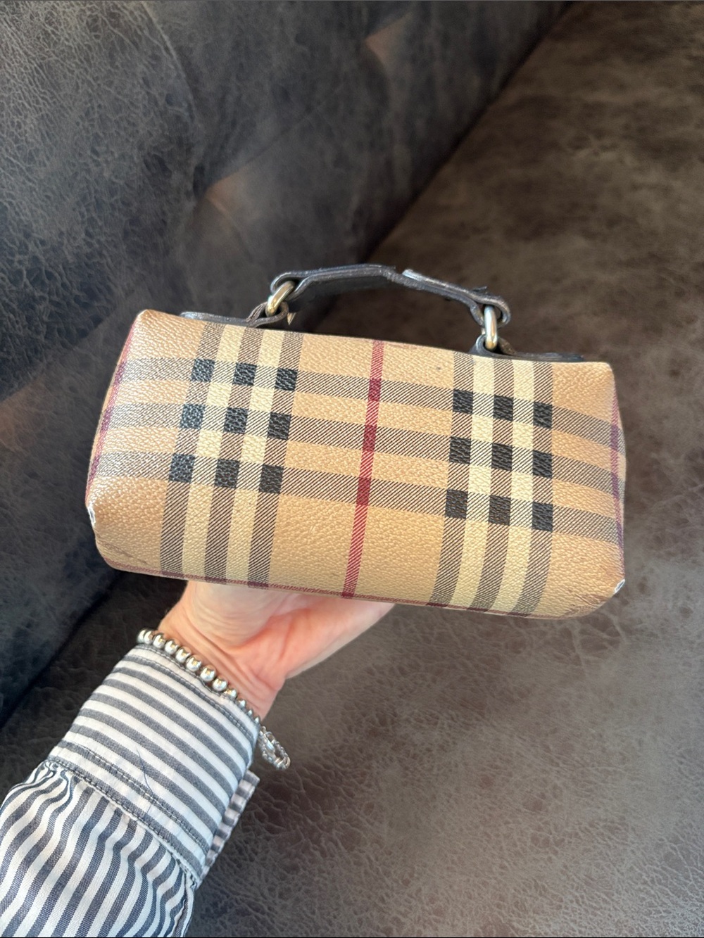 3-for 1-AUTHENTIC Burberry bundle: purse with matching wallet & cosmetic case - Picture 3 of 17